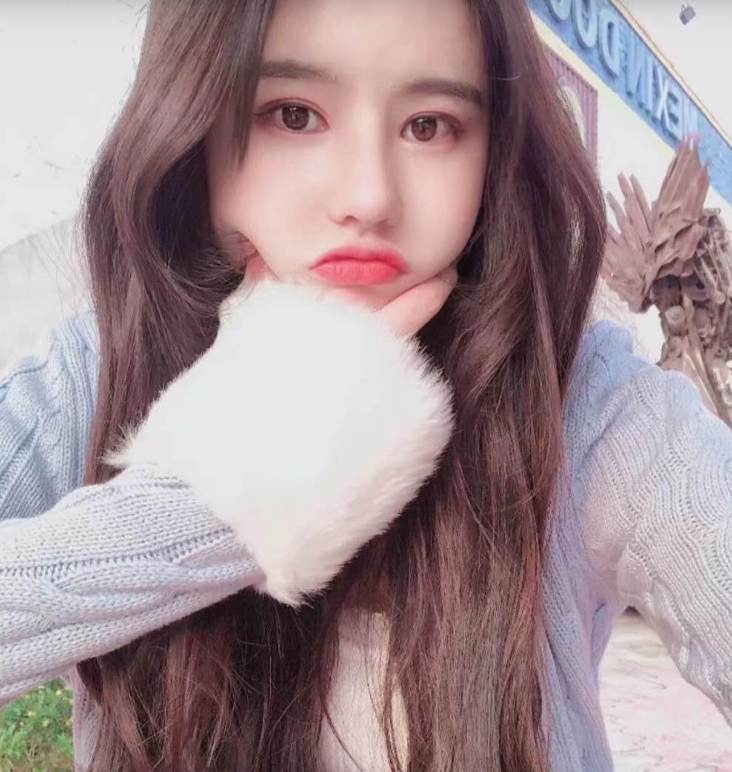 很漂亮的兼职妹子